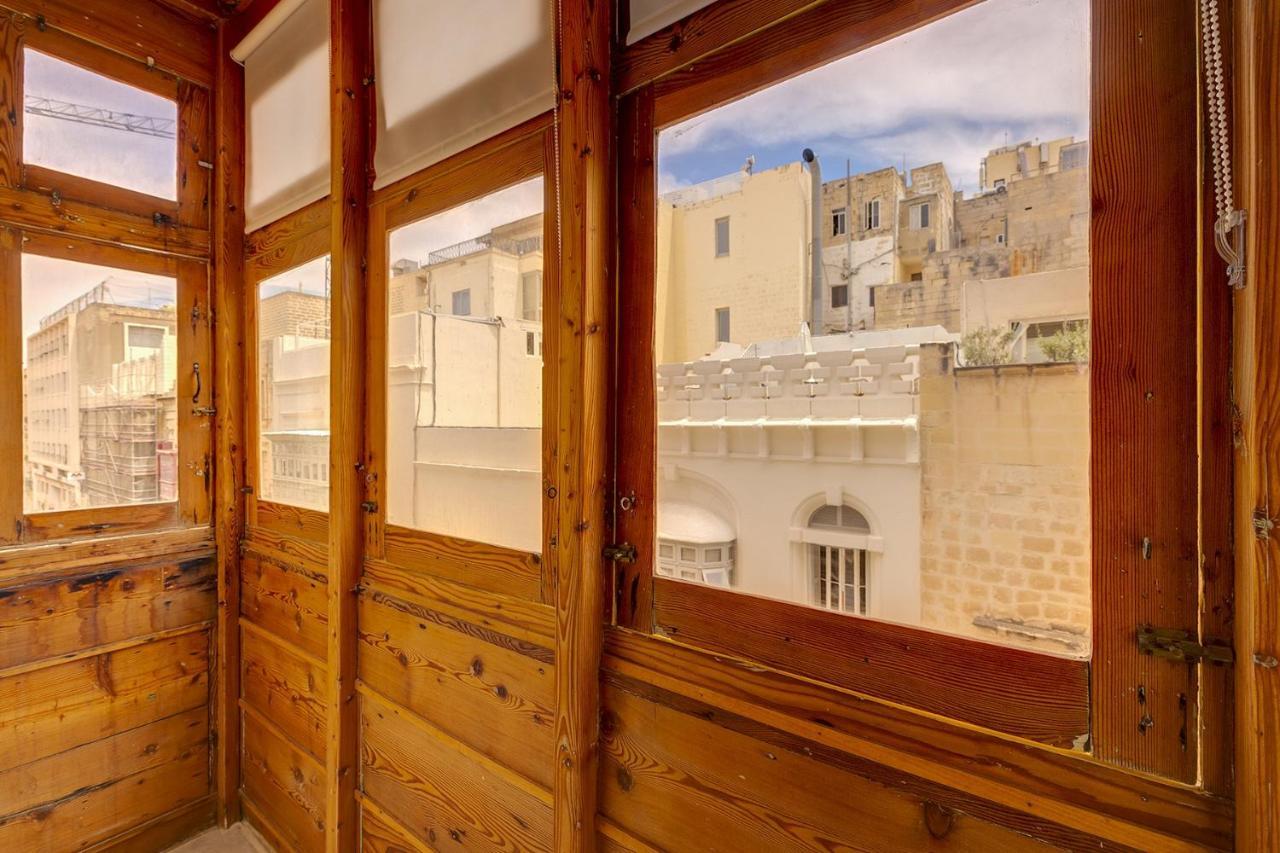 Comfy 2 Bedroom Flat In The Heart Of Valletta Exterior foto